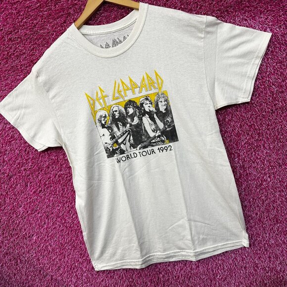 Def Leppard World Tour 1992 Rock Tshirt size Large - Picture 3 of 4
